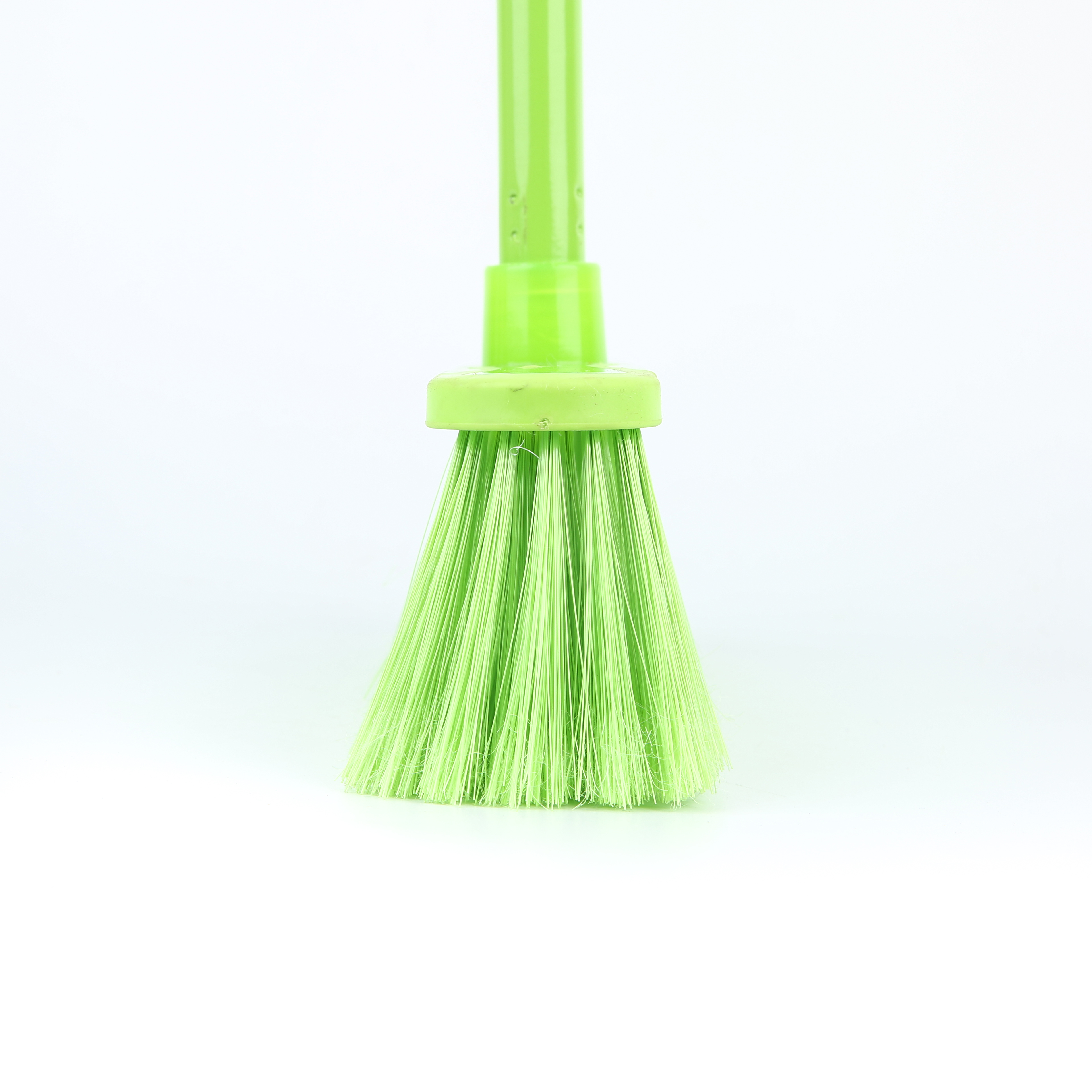Wholesalers Widely Used Professional Plastic Cleaning Broom Head For Household Metis 9127