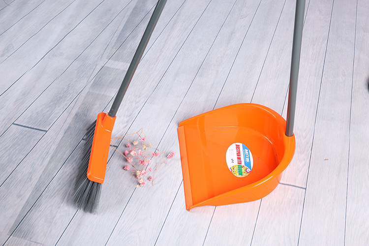 Household Cleaning Windproof Plastic Material Long Handle Broom and Dustpan Set 9031-B